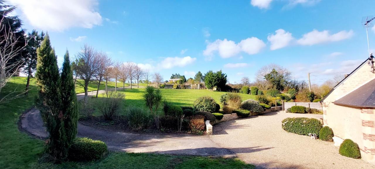 Le Domaine Des Roseraies Monfreville Exterior foto